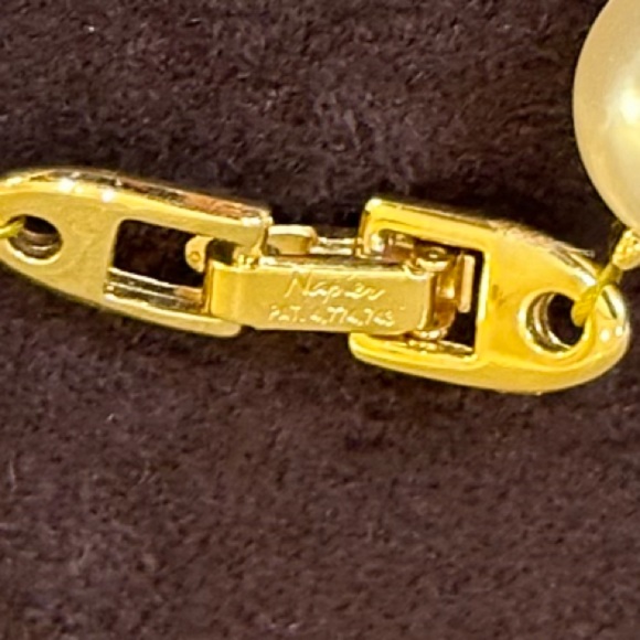 🌟12xHP🌟VTG 1980s-90s Napier Chunky Faux Pearl & Gold Tone Statement Necklace - Picture 11 of 13